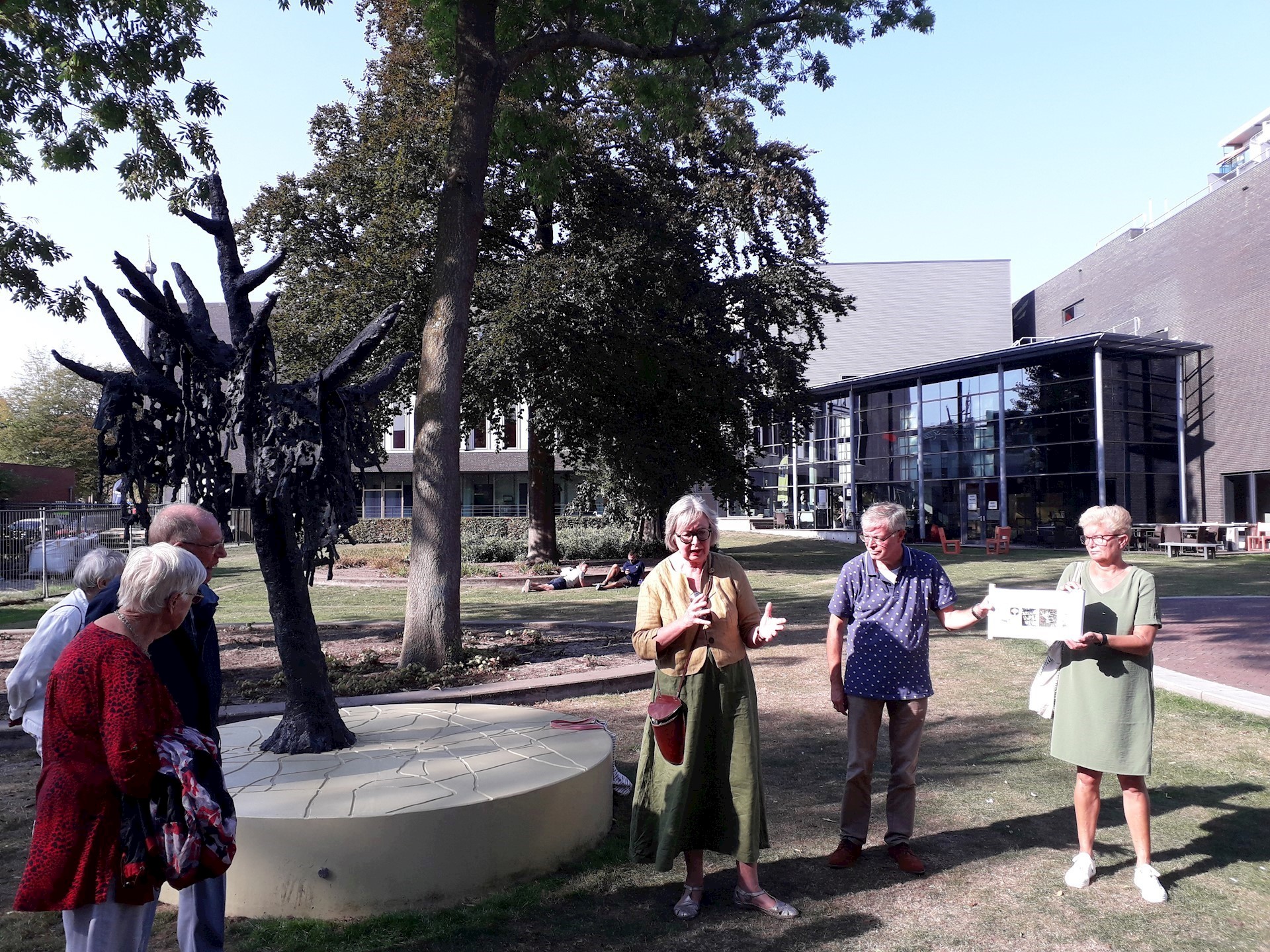 Uitleg bij het Auschwitzmonument